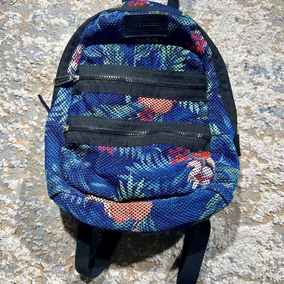 Joe Boxer Floral Mesh Backpack - Picture 7 of 7